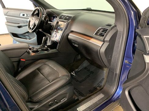 Used 2016 Ford Explorer Limited w/ Equipment Group 301A image 39