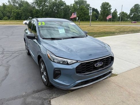 Certified 2023 Ford Escape ST-Line w/ Equipment Group 301A FWD image 3