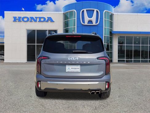 Used 2023 Kia Telluride EX X-Line image 4