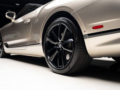 Used 2020 Bentley Continental GT AWD/4WD image 79