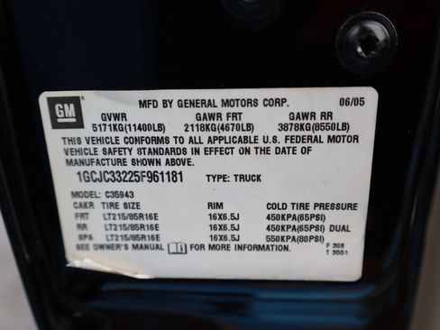 Used 2005 Chevrolet Silverado 3500 LT w/ Heavy-Duty Power Package image 18