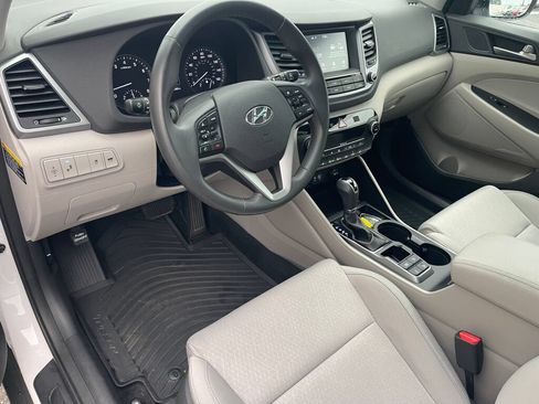 Used 2018 Hyundai Tucson Value AWD/4WD image 5