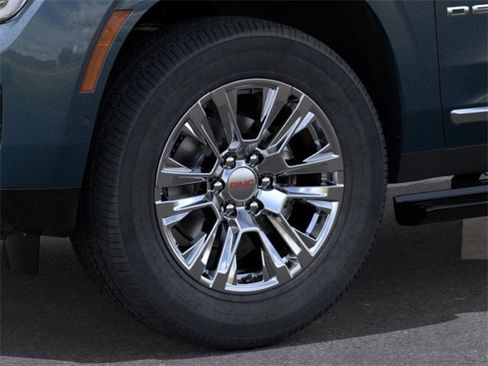 New 2026 GMC Yukon XL Denali w/ Sun & Power Step Package image 9