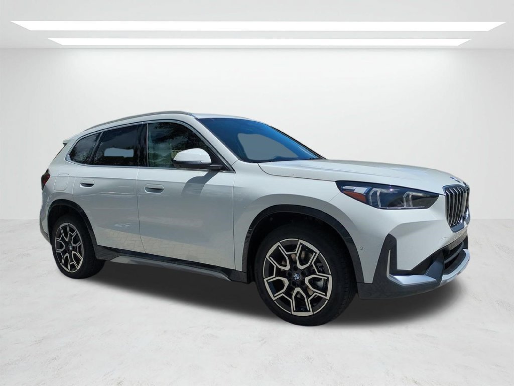 New 2027 BMW X1 xDrive28i AWD/4WD image 2