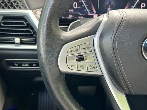 Used 2024 BMW X7 xDrive40i image 53