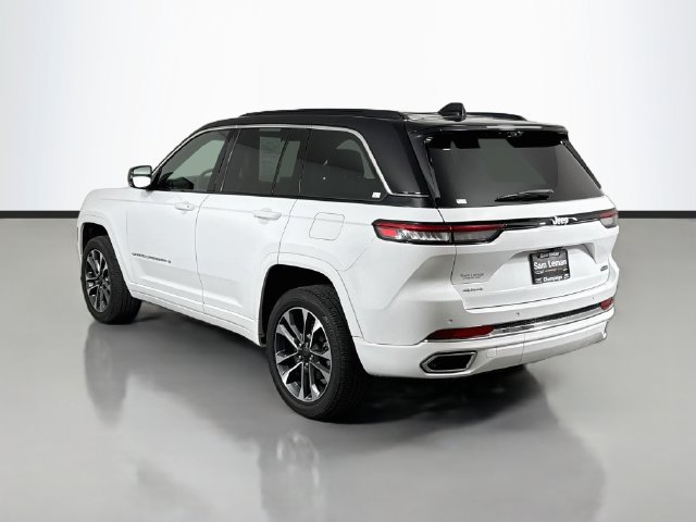 Used 2024 Jeep Grand Cherokee Overland w/ Luxury Tech Group IV AWD/4WD image 5