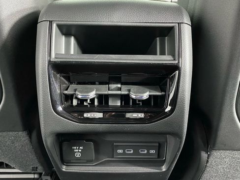 New 2026 Jeep Grand Cherokee Altitude AWD/4WD image 25