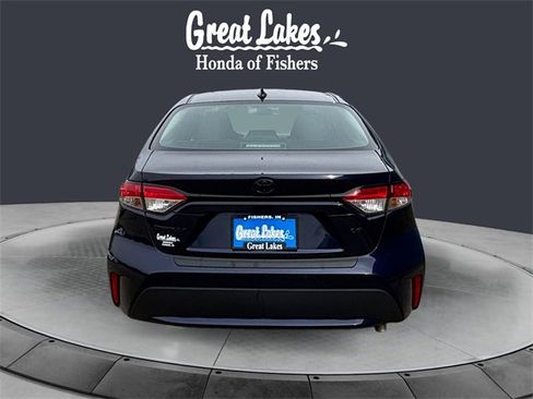 Used 2022 Toyota Corolla LE w/ Carpet Mat Package (TMS) image 4