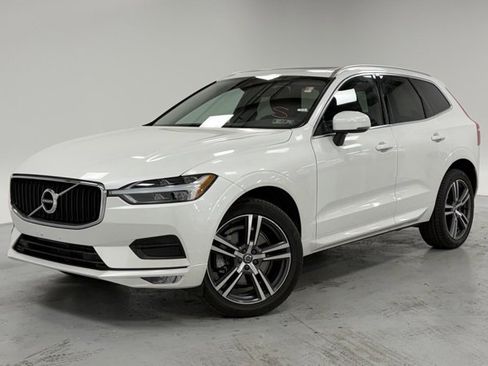 Used 2021 Volvo XC60 T6 Momentum image 1
