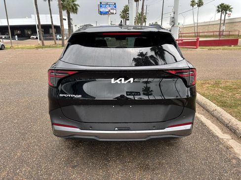 New 2026 Kia Sportage SX FWD image 6