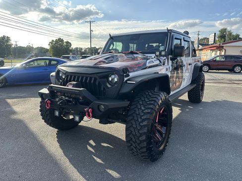 Used 2020 Jeep Gladiator Rubicon AWD/4WD image 1