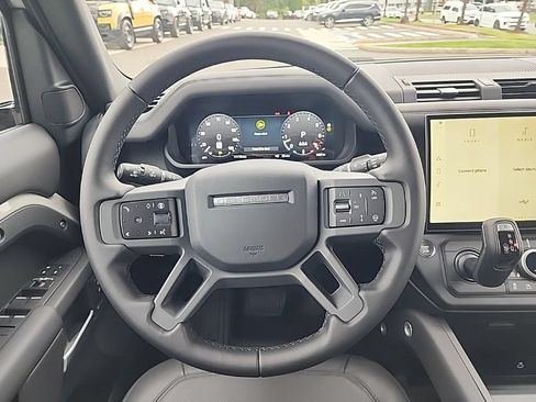 New 2026 Land Rover Defender 110 X-Dynamic SE AWD/4WD image 24