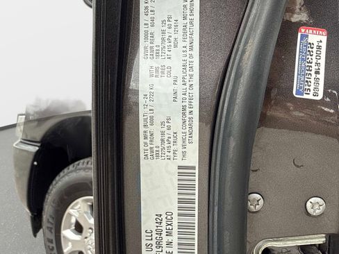 Certified 2024 RAM 2500 Laramie w/ Safety Group AWD/4WD image 34
