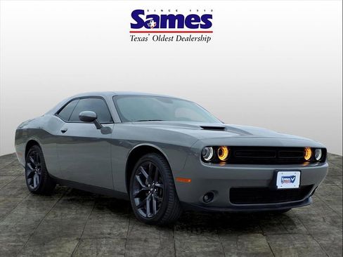 Used 2023 Dodge Challenger SXT w/ Plus Package image 1