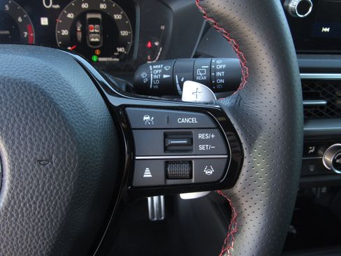 Certified 2025 Acura ADX A-Spec image 28