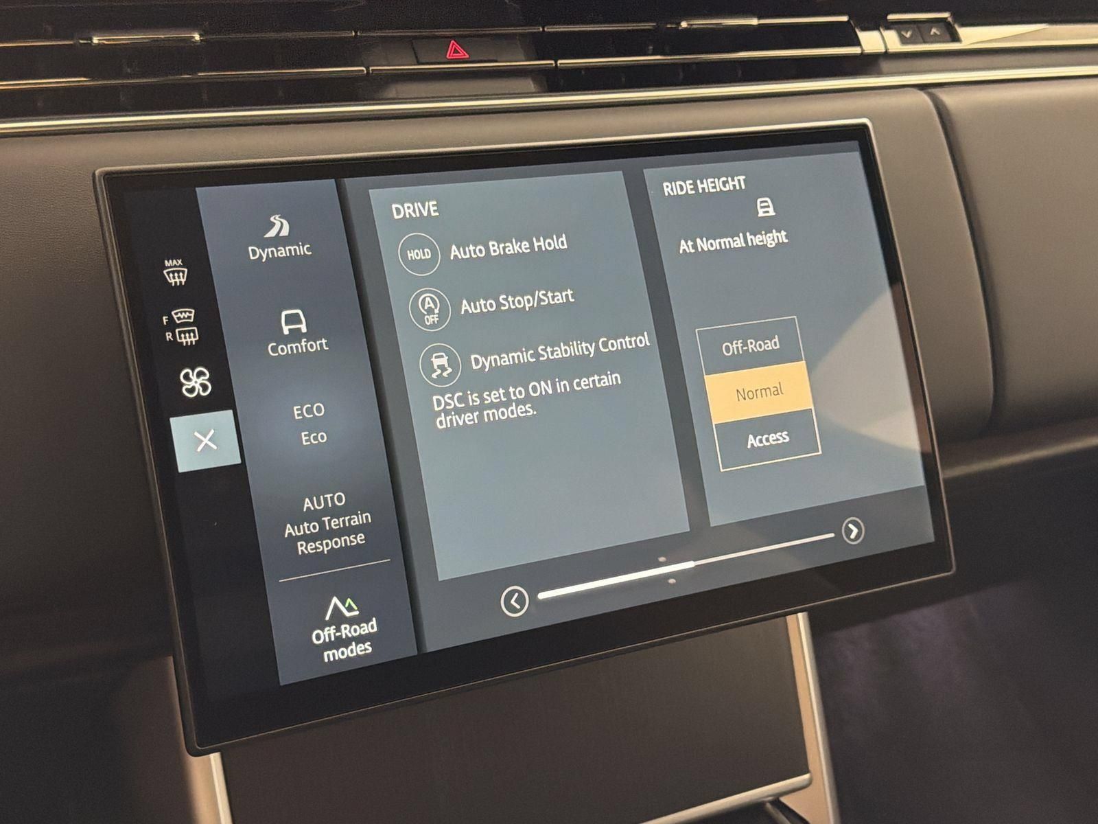 New 2026 Land Rover Range Rover SE AWD/4WD image 19