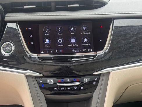 Used 2023 Cadillac XT6 Premium Luxury w/ Technology Package FWD image 27