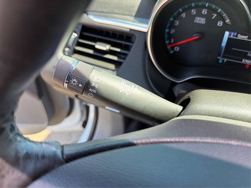 Used 2019 Chevrolet Impala LT w/ LT Leather Package FWD image 16