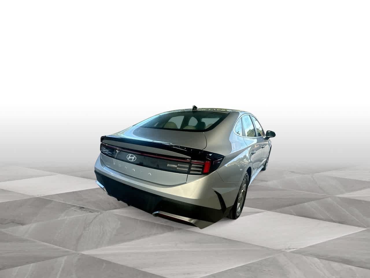 Used 2026 Hyundai Sonata SE FWD image 8