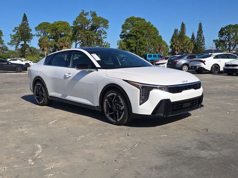 New 2025 Kia K4 GT-Line w/ GT-Line Premium Package FWD image 2