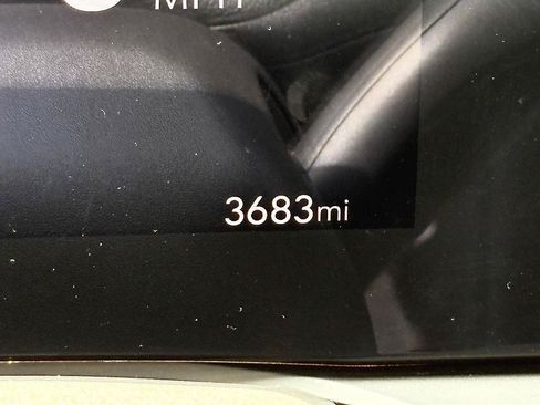 Used 2025 Buick Envista Sport Touring w/ Experience Buick Package FWD image 21