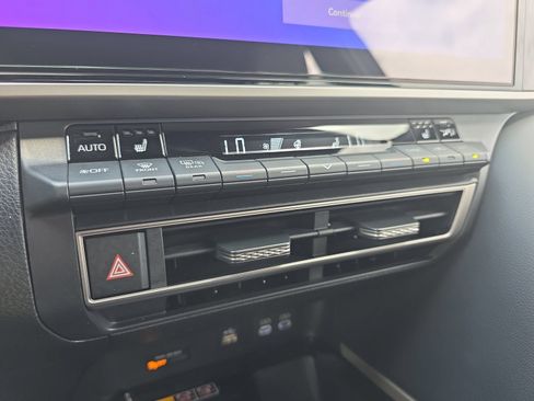 Used 2025 Toyota Camry XSE FWD image 23