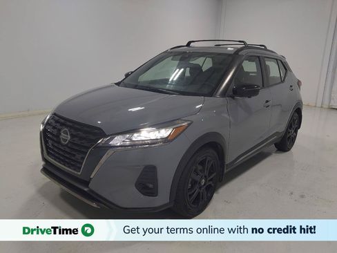 Used 2021 Nissan Kicks SR w/ Exterior Package FWD image 1