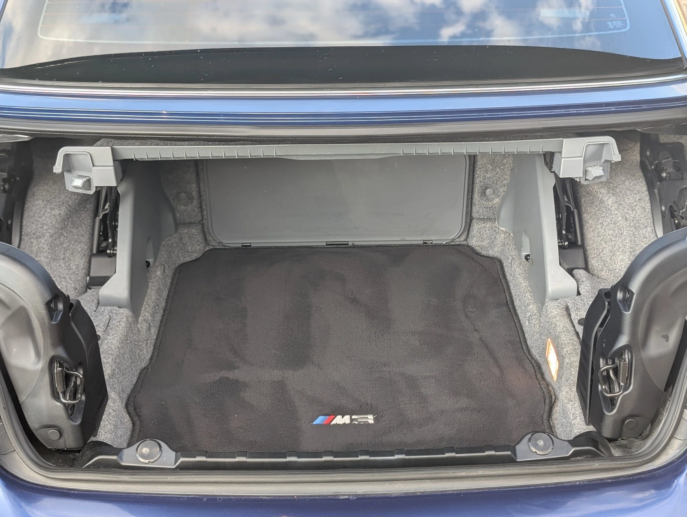 Used 2010 BMW M3 Convertible RWD image 10