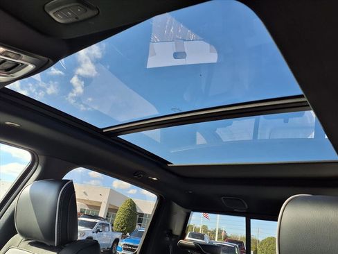 New 2026 RAM 1500 Laramie w/ Night Edition AWD/4WD image 12