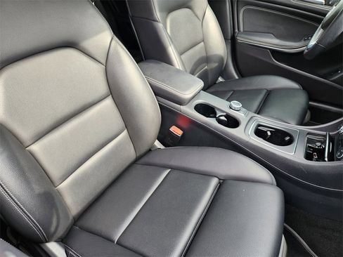 Used 2020 Mercedes-Benz GLA 250 image 15