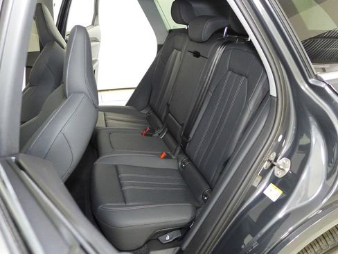 Used 2025 Audi Q5 Premium Plus w/ Premium Plus AWD/4WD image 21
