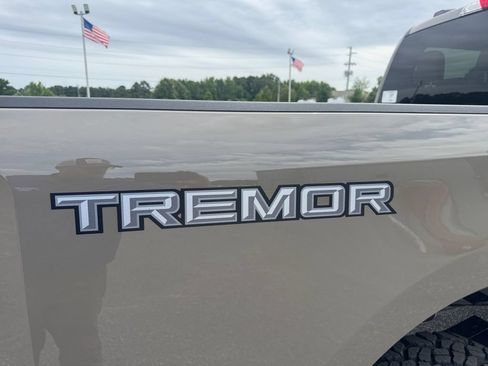 New 2026 Ford F250 Lariat w/ Tremor Off-Road Package AWD/4WD image 20