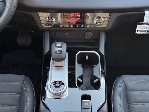 New 2026 Mitsubishi Outlander AWD image 24