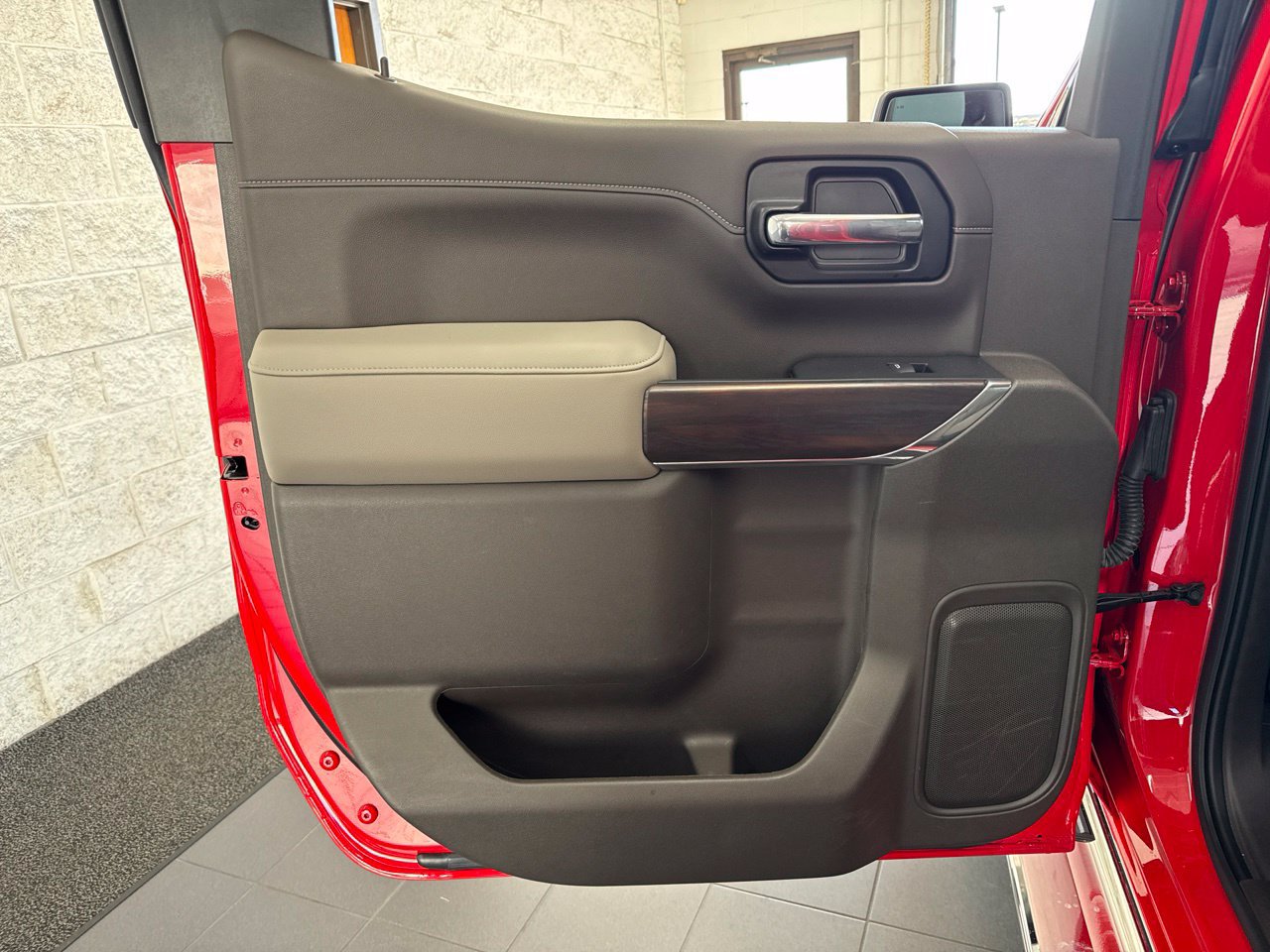 Used 2020 GMC Sierra 1500 SLT w/ SLT Premium Plus Package AWD/4WD image 43