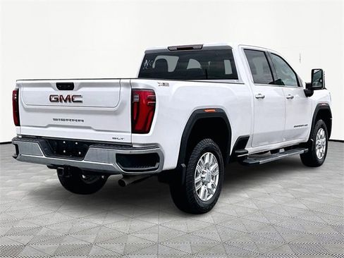 Used 2024 GMC Sierra 2500 SLT image 6