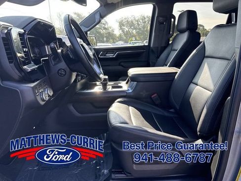 Used 2024 GMC Sierra 1500 SLT w/ SLT Premium Plus Package AWD/4WD image 9