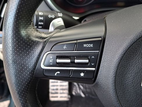 Used 2022 Kia Stinger GT1 image 22