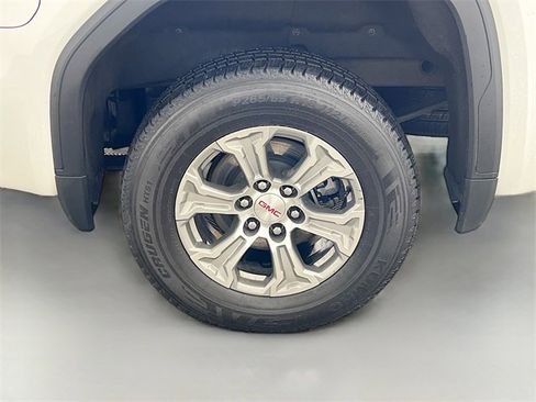 Used 2024 GMC Sierra 1500 SLT image 35