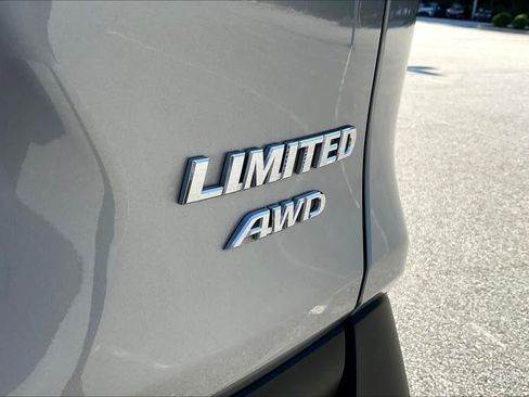 Used 2021 Toyota RAV4 Limited AWD/4WD image 10