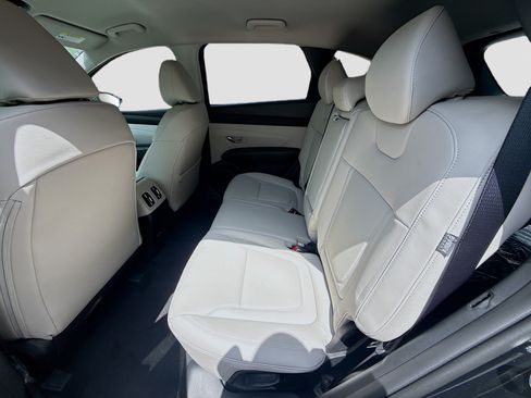 New 2026 Hyundai Tucson SEL Plus FWD image 18