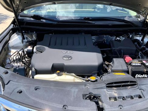 Used 2013 Toyota Avalon XLE FWD image 28