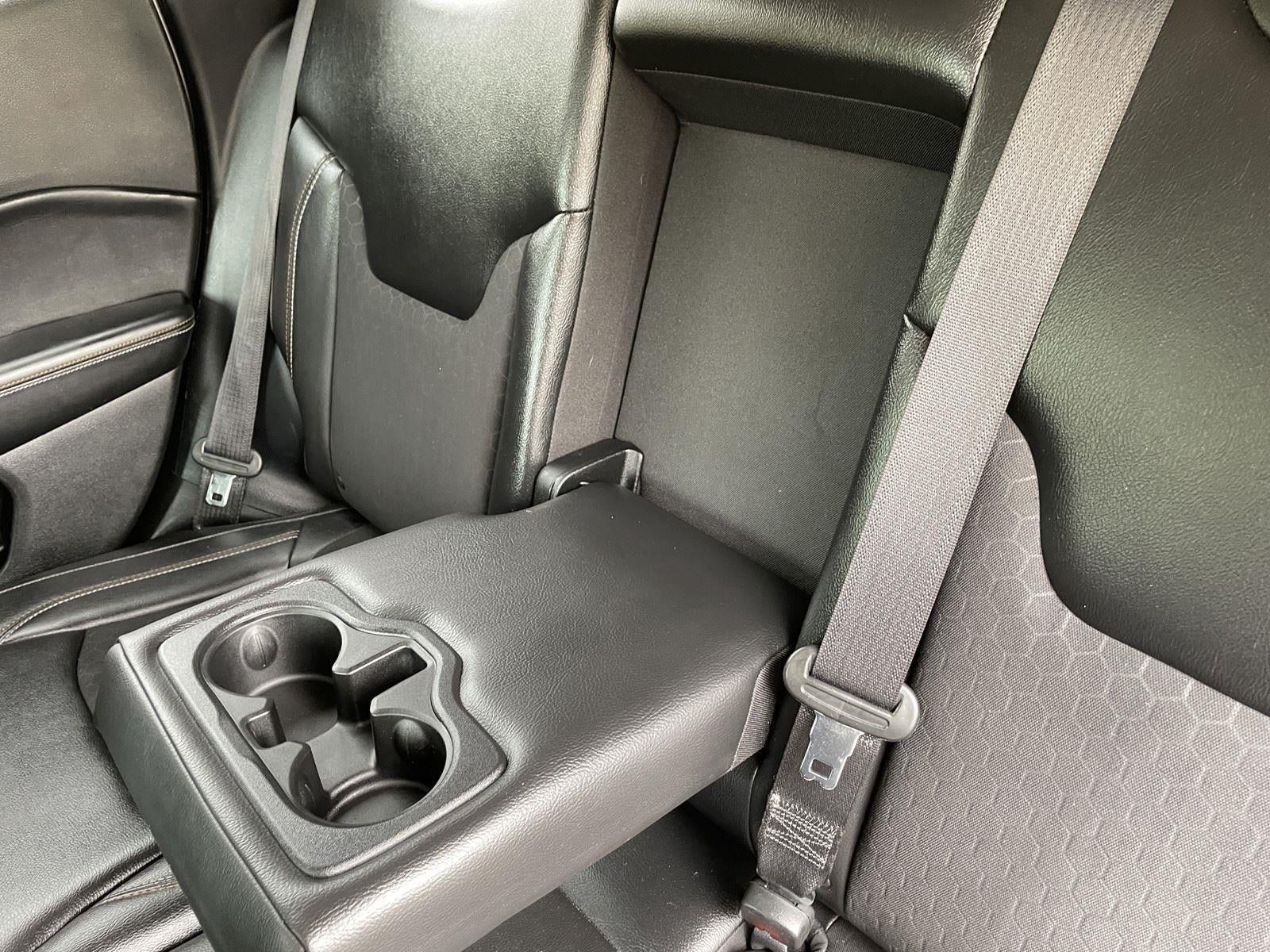 Used 2018 Jeep Compass Latitude FWD image 37