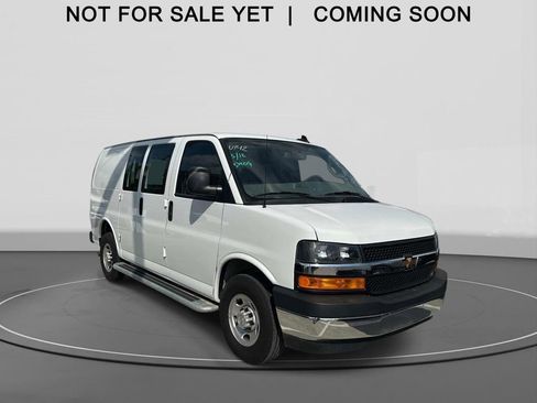 Used 2024 Chevrolet Express 2500 w/ Driver Convenience Package RWD image 1
