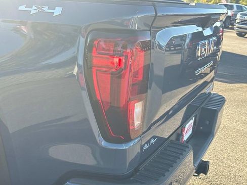 New 2026 GMC Sierra 1500 Elevation image 12