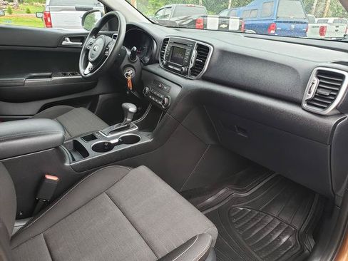 Used 2018 Kia Sportage LX AWD/4WD image 19
