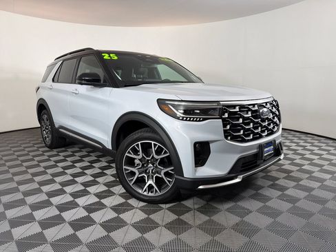 Used 2025 Ford Explorer Platinum w/ Ultimate Package AWD/4WD image 1