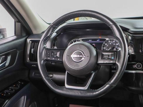 Used 2023 Nissan Pathfinder SL w/ Lighting Package (N92) image 12