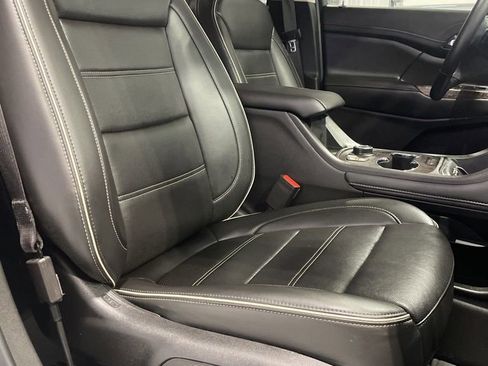 Used 2023 GMC Acadia Denali image 44