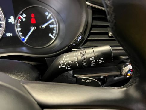 Used 2023 MAZDA CX-30 AWD 2.5 S w/ Premium Package image 39