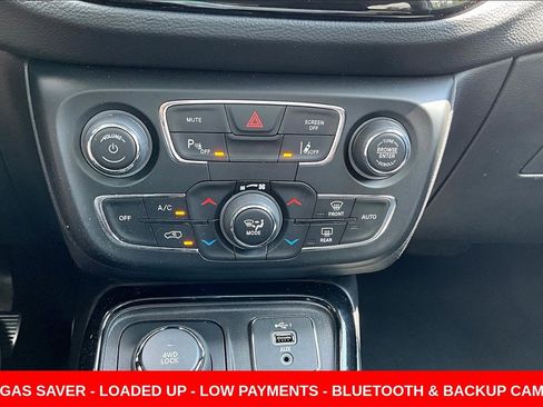 Used 2021 Jeep Compass Limited image 15
